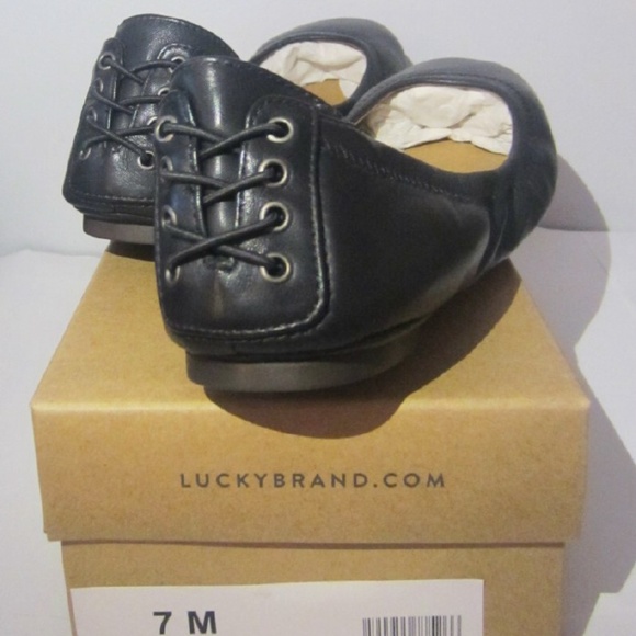 NEW Lucky Brand Echo 2 Black Leather Flats Size 7 - Picture 2 of 4